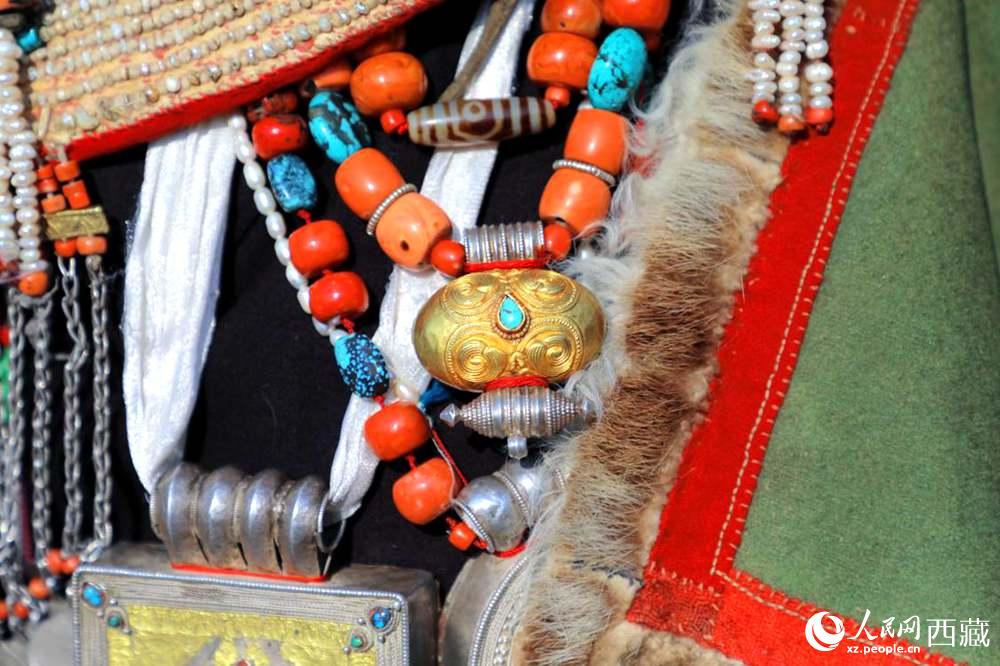 精美的配飾。人民網 李海霞攝