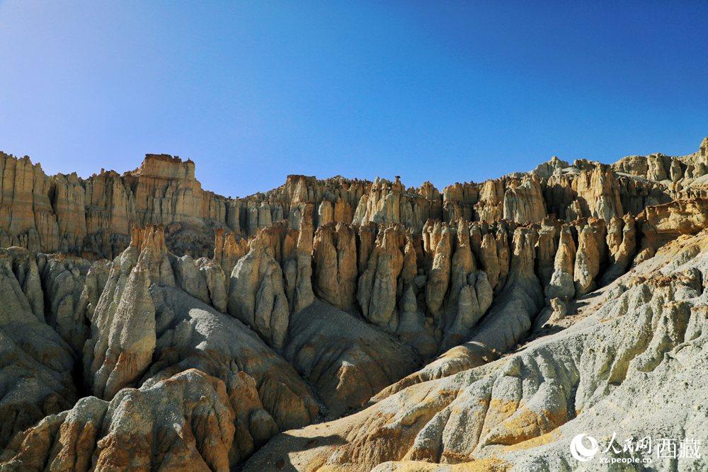 札達(dá)土林。人民網(wǎng) 李海霞攝