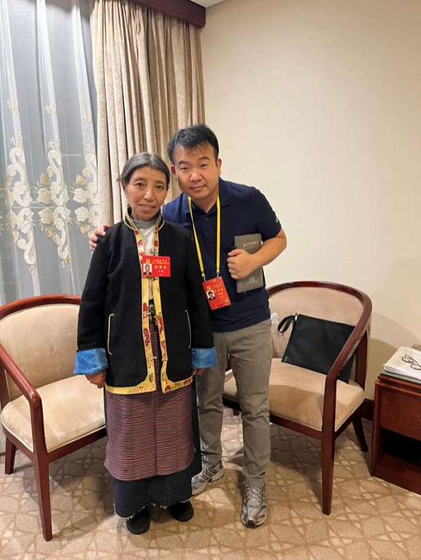 【記者手記Vlog】“守邊的‘阿佳’，您還好嗎”——記者與卓嘎代表再相遇