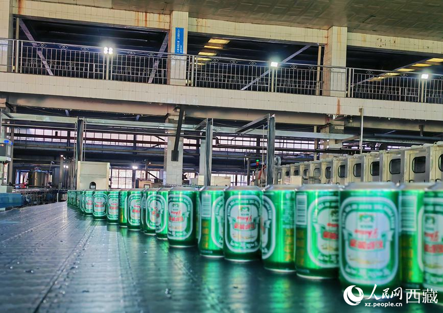 新的生產(chǎn)線投運(yùn)。人民網(wǎng) 李海霞攝