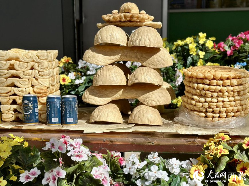 種類繁多的卡塞。人民網(wǎng) 次仁羅布攝