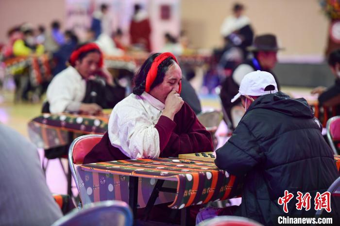 圖為比賽現(xiàn)場?！∝暩聛硭?攝