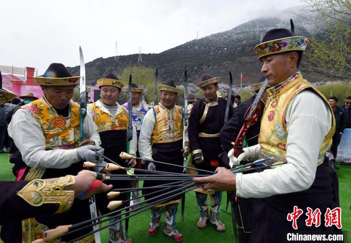 3月28日，參加響箭比賽的選手們。　李林 攝