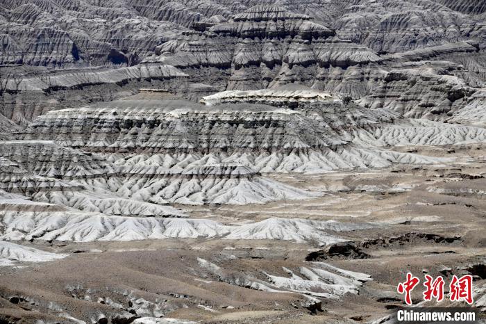 4月5日，西藏阿里札達(dá)土林。　李林 攝