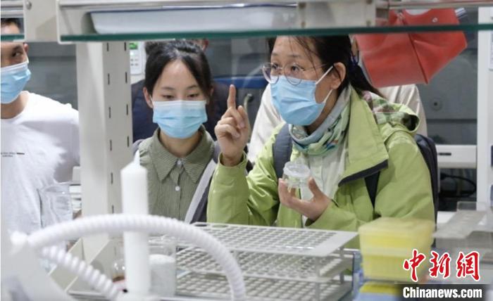 圖為西藏自治區(qū)市場監(jiān)督管理局舉辦2023年助力全區(qū)肉制品生產(chǎn)企業(yè)質(zhì)量提升專題培訓(xùn)班現(xiàn)場?！∥鞑刈灾螀^(qū)市場監(jiān)督管理局供圖