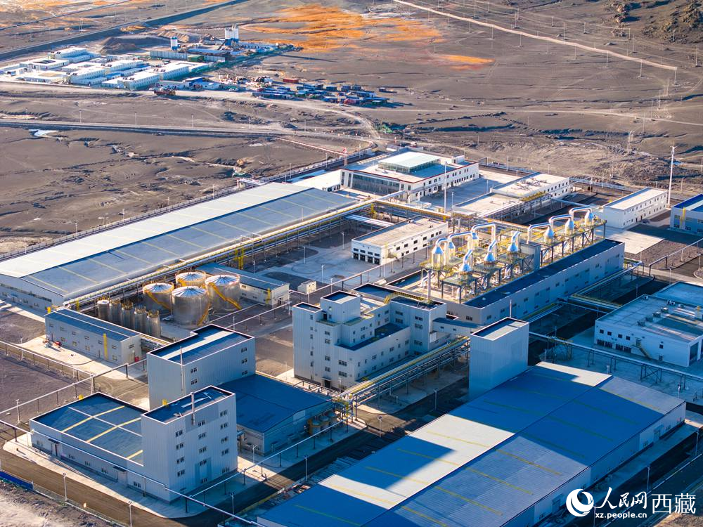 西藏扎布耶鹽湖綠色綜合開發(fā)利用萬噸電池級碳酸鋰項目。