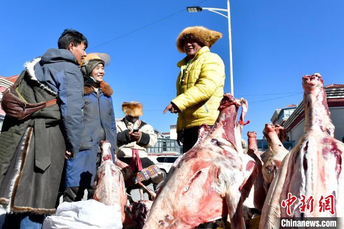 西藏申扎：畜產(chǎn)品展銷(xiāo)會(huì)購(gòu)銷(xiāo)兩旺