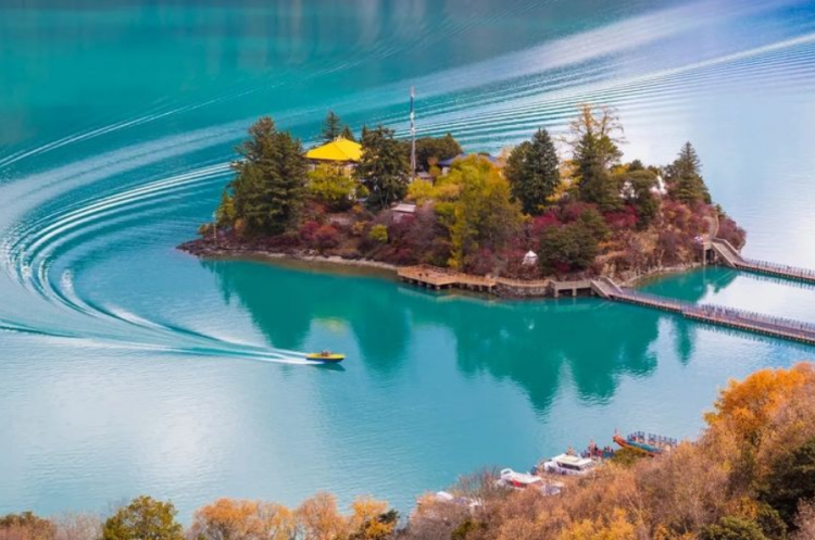 懂西藏的人，一定不會(huì)錯(cuò)過林芝的秋天