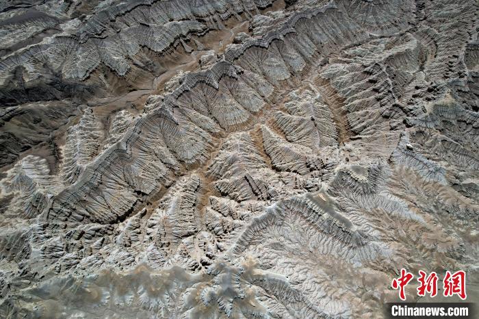 4月5日，西藏阿里札達土林。(無人機照片) 李林 攝